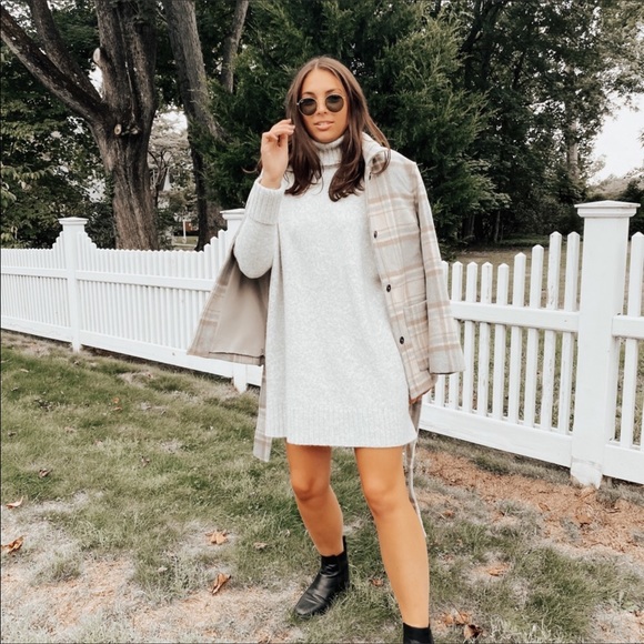 H&M Tan And Gray Plaid Coat Size Medium - Picture 2 of 9